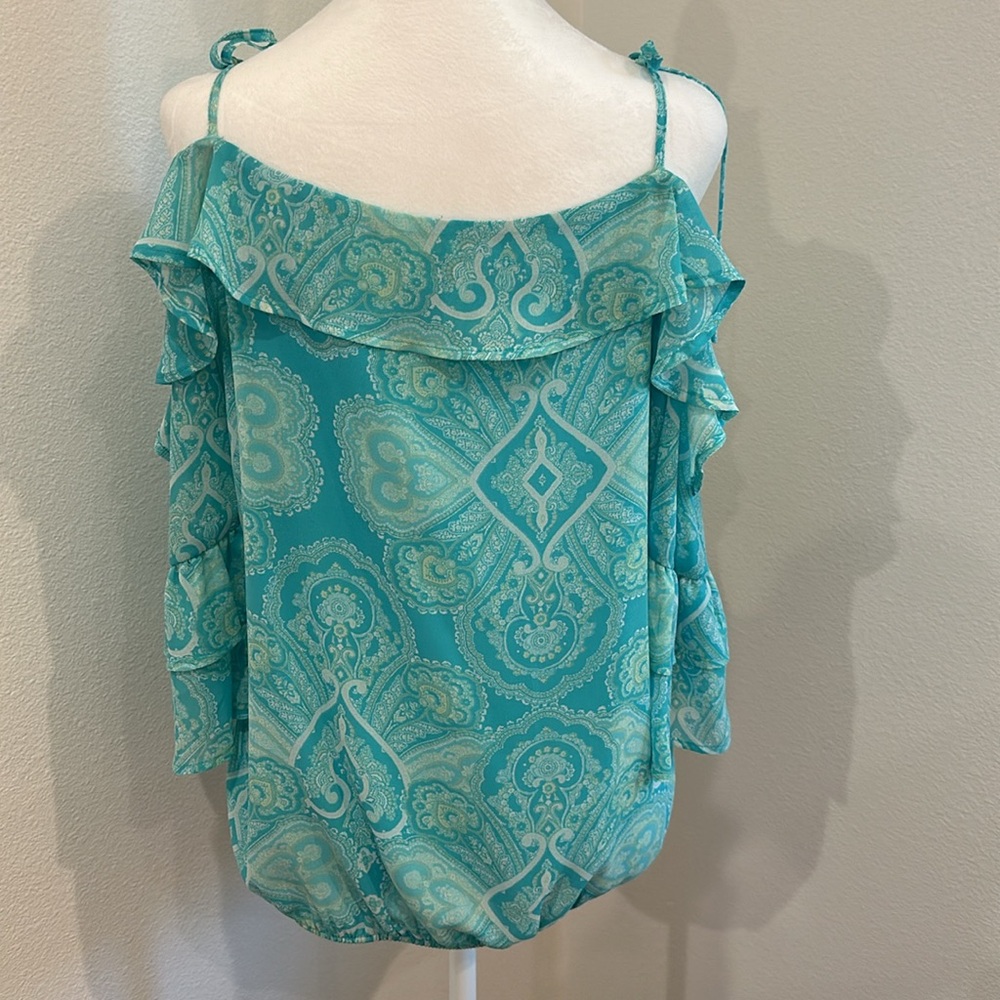 Soho Cold Shoulder Blouse Large